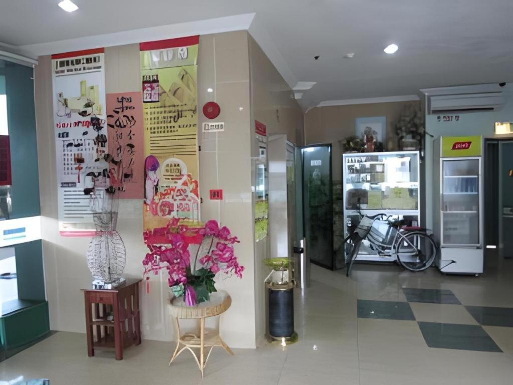Hotel Hung Hung Kuching Kültér fotó