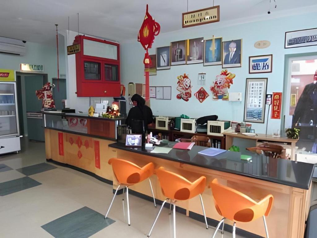 Hotel Hung Hung Kuching Kültér fotó