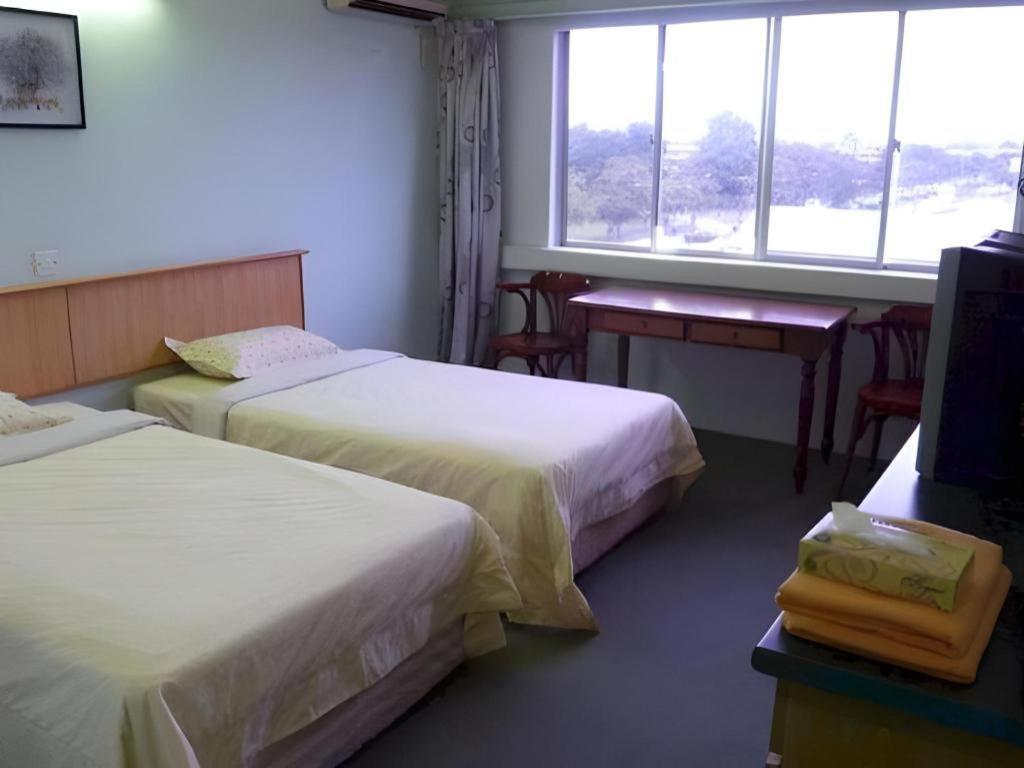 Hotel Hung Hung Kuching Kültér fotó