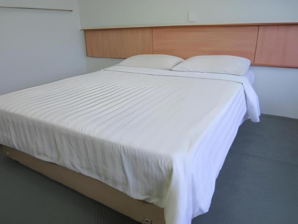 Hotel Hung Hung Kuching Kültér fotó
