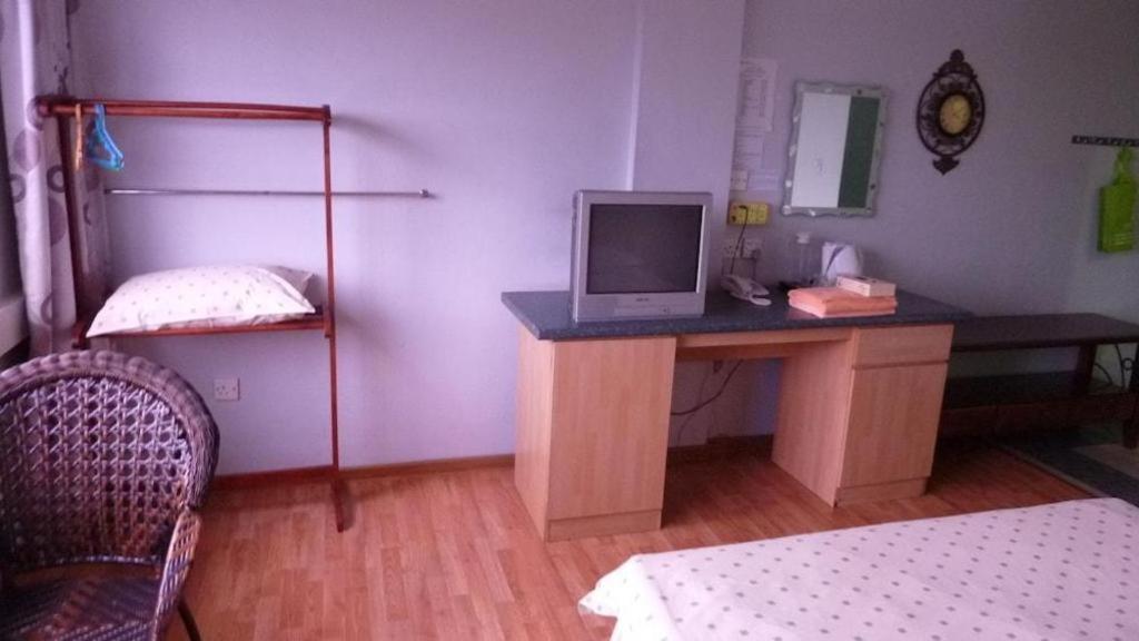 Hotel Hung Hung Kuching Kültér fotó