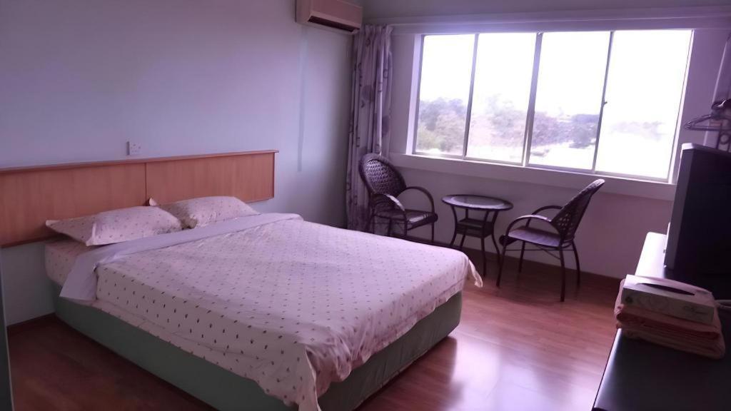 Hotel Hung Hung Kuching Kültér fotó